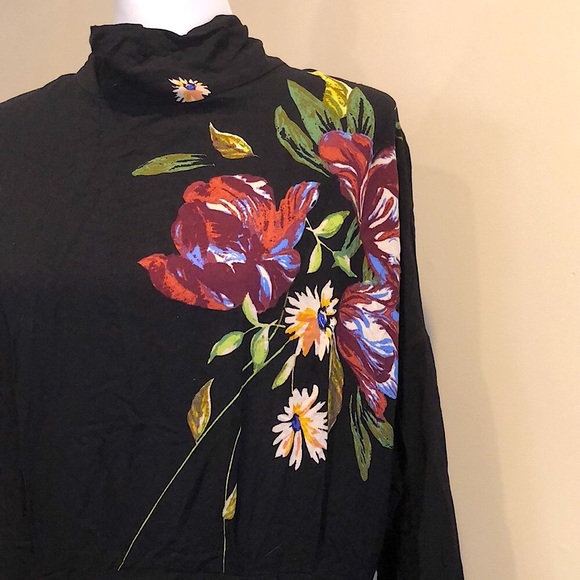 FREE PEOPLE Boho Chic Long Sleeve Black Floral MIni Dress Sz Medium NWT - Picture 2 of 6